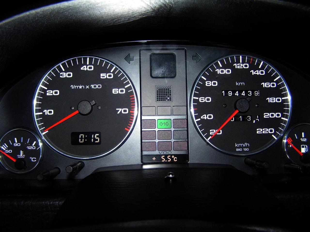 Audi 80 Klub Polska [80 B4 ABK] Kontrolka świateł mijania