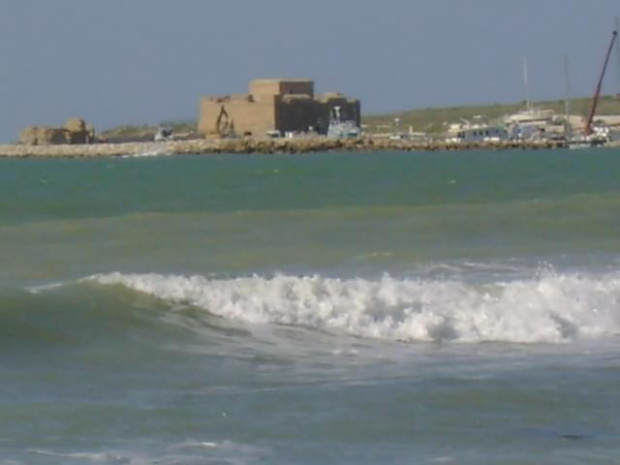 Cypr,Pafos #Cypr #Pafos #port #fala #morze #FortTurecki
