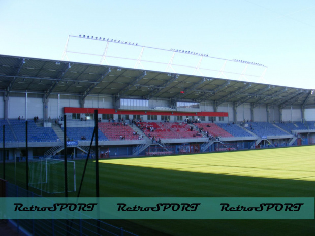 Fragment trybun nowego stadionu miejskiego Miejsca dla VIP, dzinnikarzy #ObiektSportowy #PiastGliwice #PiłkaNożna #sport #stadion