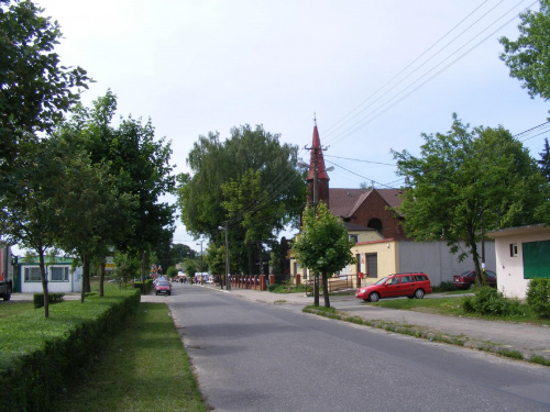 Kościół w Gomunicach , ul. Wojska Polskiego