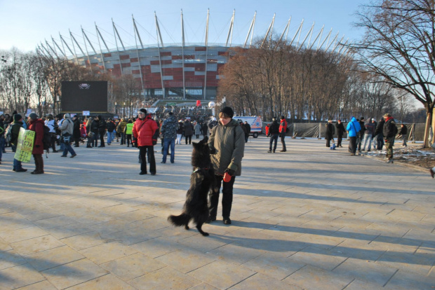 Spacer z Niną w dniu otwarcia Stadionu Narodowego