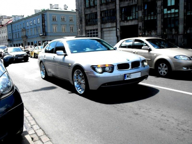 BMW 7, Tede.