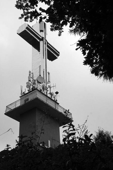 Krzyż na górze Liwocz - 2012