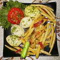 Fasolka szparagowa podsmażana na wędzonce.
Przepisy do zdjęć zawartych w albumie można odszukać na forum GarKulinar .
Tu jest link
http://garkulinar.jun.pl/index.php
Zapraszam. #warzywa #wędzonka #jarzynka #surówki #jedzenie #kulinaria