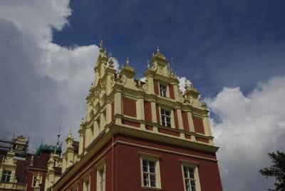 Park Mużakowski doskonały do zwiedzania na rowerze, bryczką, kajakiem lub pieszo.