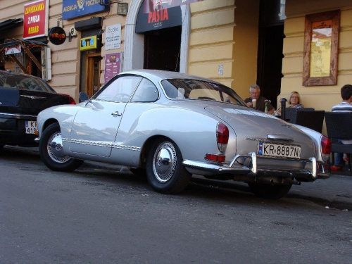 #Ghia