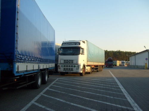 #ciężarówki #volvo #parking