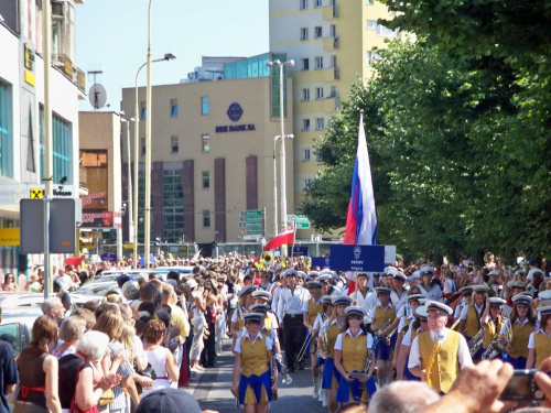 Parada załóg-nadchodzi rosyjski "Siedov". #ImprezyPlenerowe #zloty