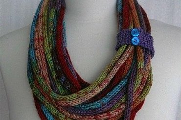... #NaszyjnikZWłóczki #spagetti #szal #biżuteria