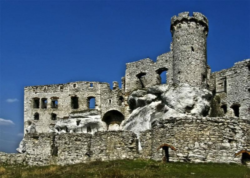 Ogrodzieniec z innej strony:) #evasaltarski #ogrodzieniec #ruiny #zamek