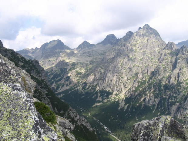 Dolina Staroleśna. Parada szczytów od Pośredniej Grani po Graniastą Turnię #Góry #Tatry