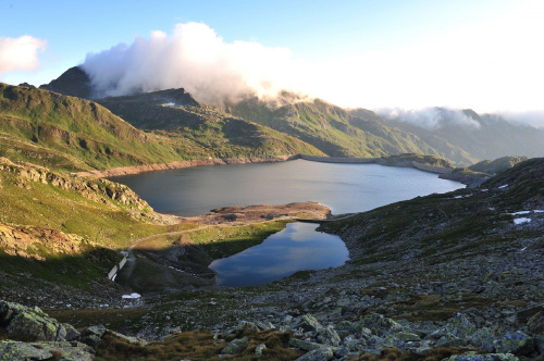 jeziora alpejskie , wysokosc 2'300 m npm