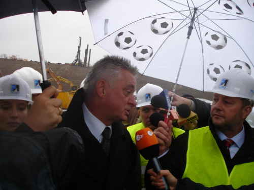 no taaak... #StadionDziesięciolecia #StadionNarodowy #Euro2012 #UEFA #PragaPołudnie #Warszawa #MirosławDrzewiecki #NCS #konferencja