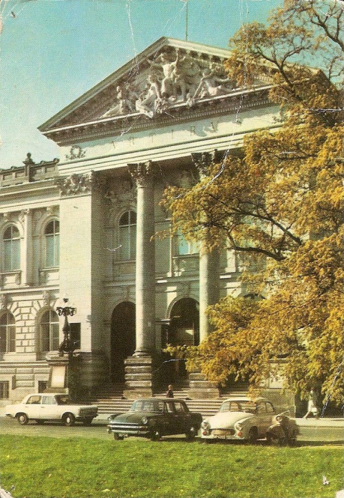 Warszawa_" Zachęta " - siedziba Centralnego Biura Wystaw Artystycznych