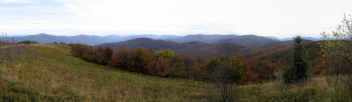 Panorama z Jasła w stronę Słowacji #Góry #Bieszczady #Jasło #panorama