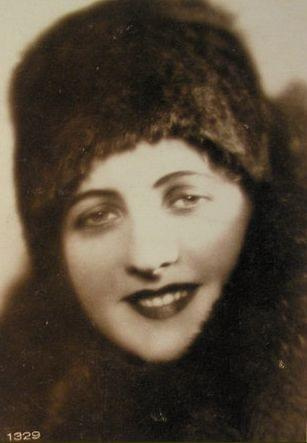 Jadwiga Smosarska. Kadr z filmu " Na Sybir "_1930 r.