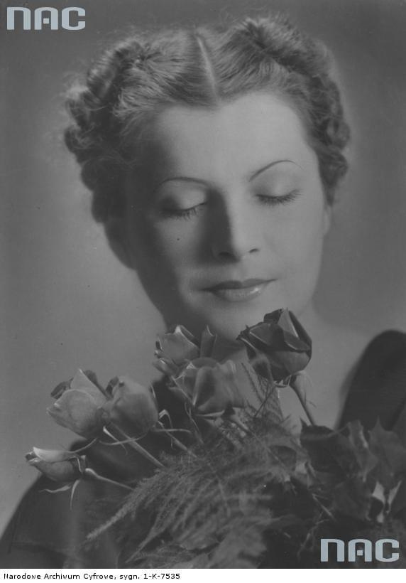 Irena Borowska, aktorka. Warszawa_1937 r.