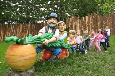 Rzepka www.Bajkowa Kraina.info #rzepka #BajkowaKraina #DomNaKurzejStopce #ChataZPiernika #ChatkaZPiernika #DomNaKurzejNodze #Pinokio #CzerwonyKapturek #Czarownica #BabaJaga #JaśIMałgosia #MurzynekBambo #TomcioPaluszek #SmokWawelski #SmoczaJama