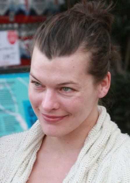 Aktorka Milla Jovovich " ... i bez retuszu. / fot. East News