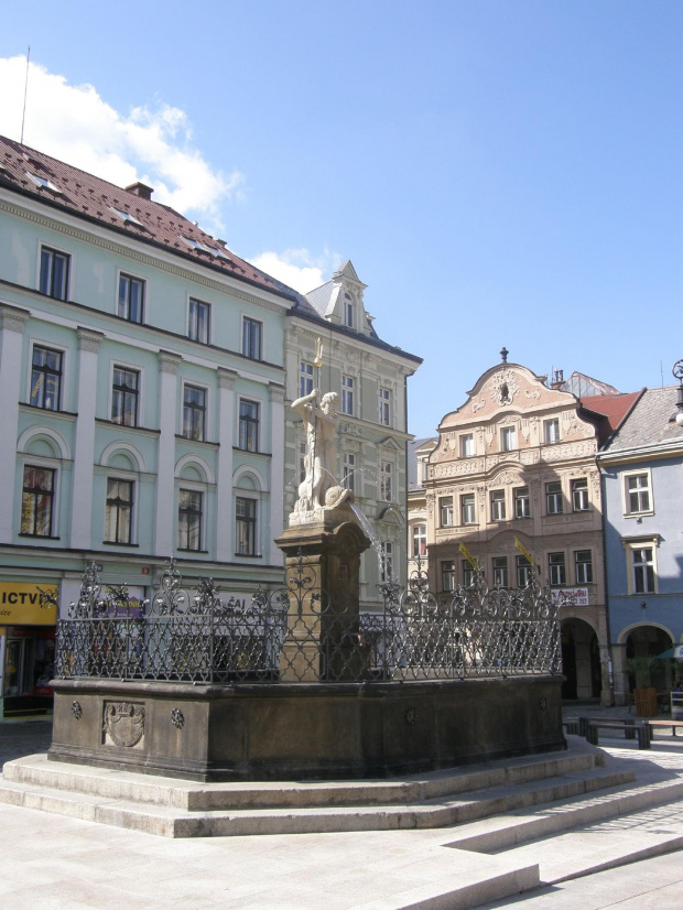 Fontanna Neptuna na Libereckim rynku #Czechy #Liberec #fontanny