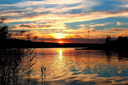 Zachód słońca nad jeziorem
Chechło - Nakło