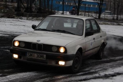 Biała BMW