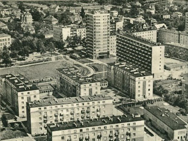 Poznań_Plac Waryńskiego z lotu ptaka