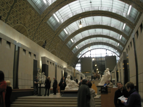 ...muzeum d'Orsay - dawniej hala dworca kolejowego