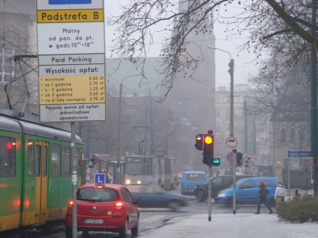 Poznań,ul.Fredry #ulica #tramwaj #ruch #miasto #zima
