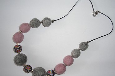 naszyjnik filcowy #rękodzieło #biżuteria #filc