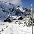 najbardziej klimatyczne schronisko w Karkonoszach samotnia w zimowej krasie #schroniska #samotnia #zima #krajobraz #karkonosze #góry