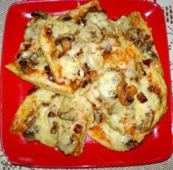 Najprostsza pizza Babcigramolki
Przepisy do zdjęć zawartych w albumie można odszukać na forum GarKulinar .
Tu jest link
http://garkulinar.jun.pl/index.php
Zapraszam. #obiad #pizza #kulinaria #gotowanie #jedzenie #PrzepisyKulinarne