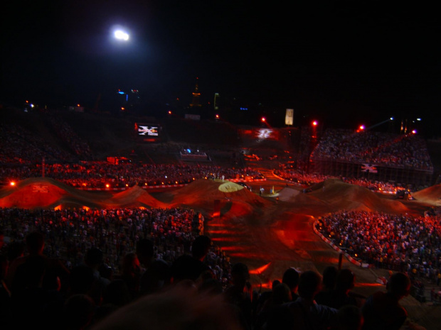 #XFighters #red #bull #SuperSession #warsaw