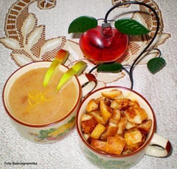 Zupa jabłkowa z cynamonowymi grzankami
Przepisy do zdjęć zawartych w albumie można odszukać na forum GarKulinar .
Tu jest link
http://garkulinar.jun.pl/index.php
Zapraszam. #zupa #jabłka #grzanki #cynamon #jedzenie #gotowanie #kulinaria